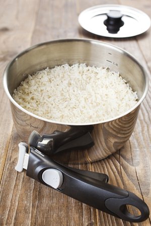 Pečená dlhozrnná ryža s cibuľou